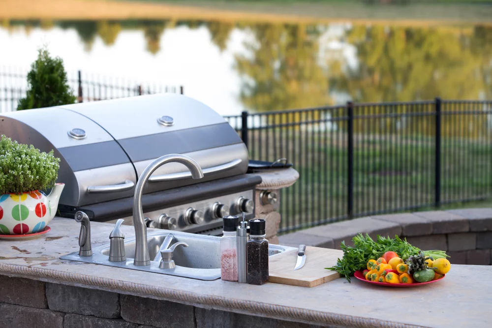 Outdoor Kitchen Countertops: Choosing the Best Material for Your Space